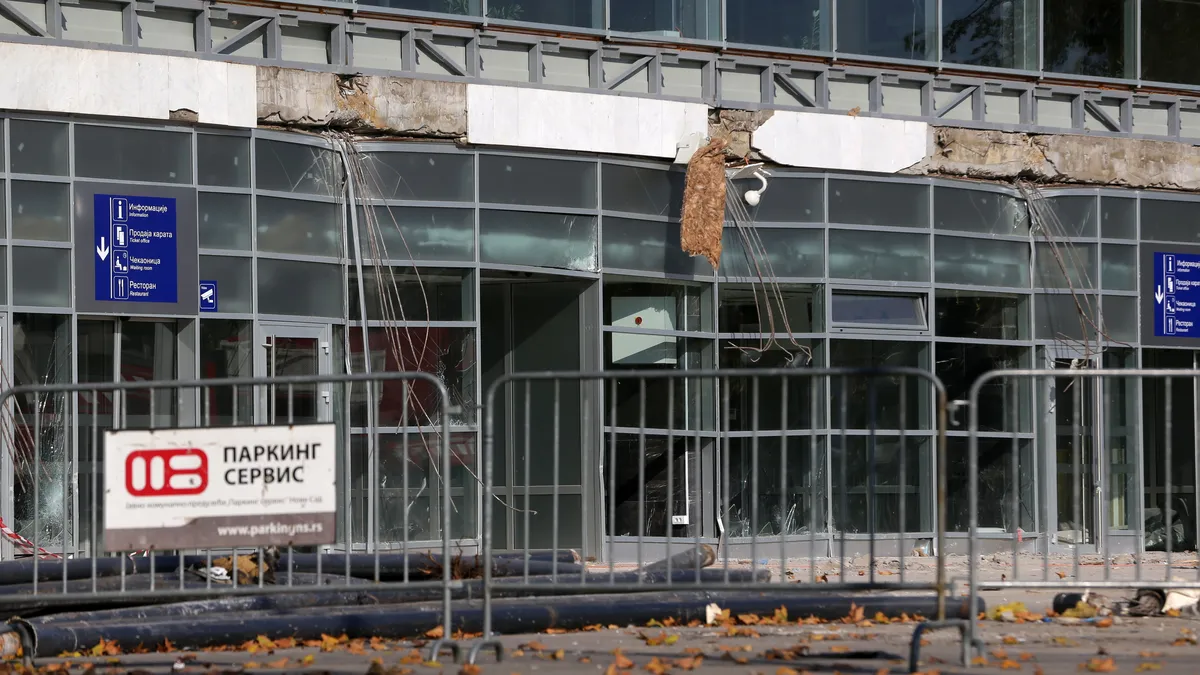 В Белград арестуваха инженер Зоран Джаич, който разкри причините за трагедията в Нови Сад