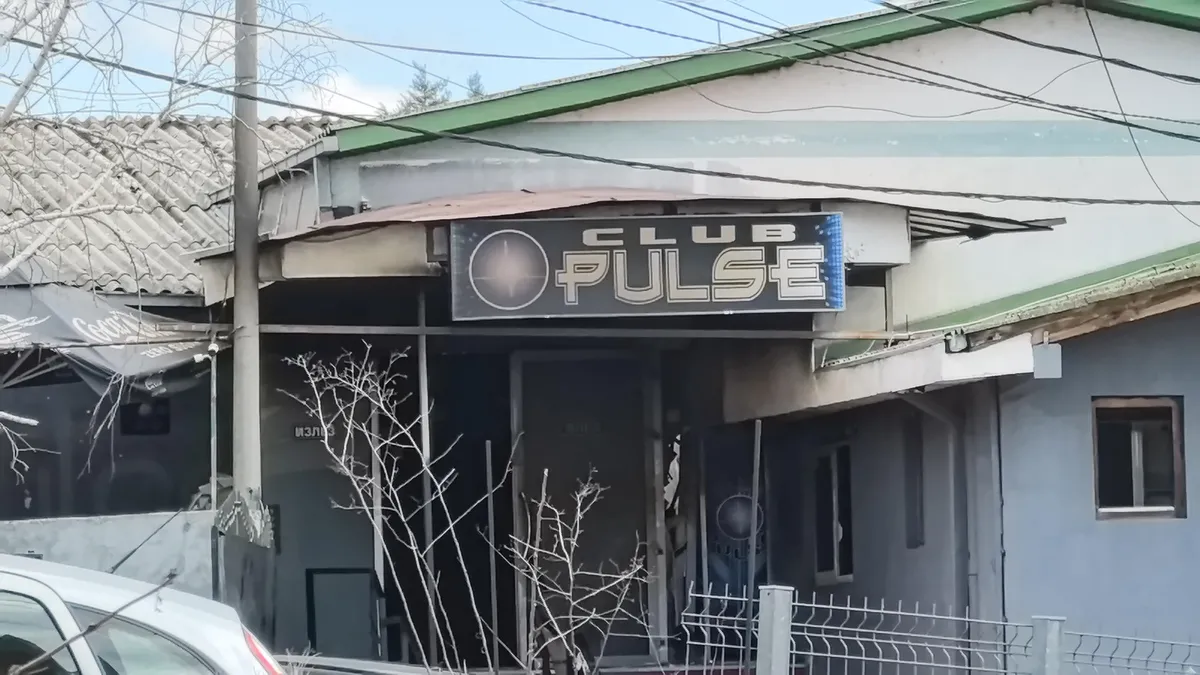 В Кочани и Щип задържаха 13 полицаи, които били на смяна в нощта на трагедията в „Пулс“