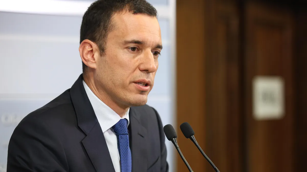Васил Терзиев сформира комисия, която ще разгледа твърденията за евентуални административни нарушения