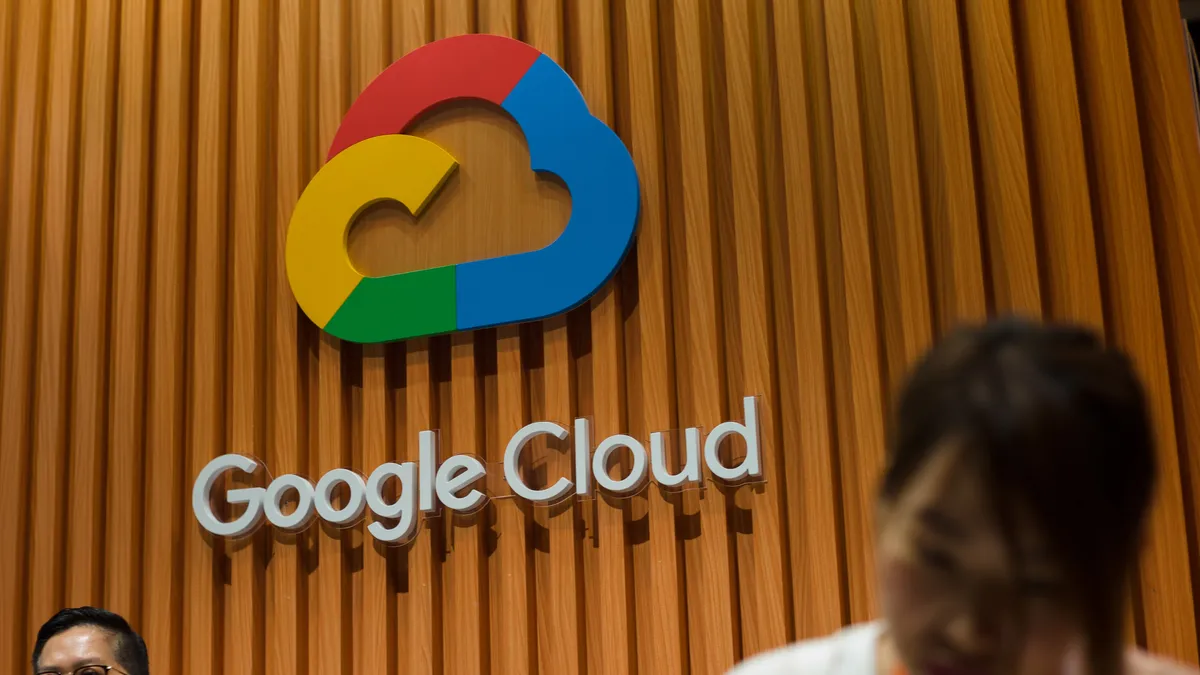 Великобритания обяви договор за 400 млн. паунда с Google Cloud за класифицирана информация
