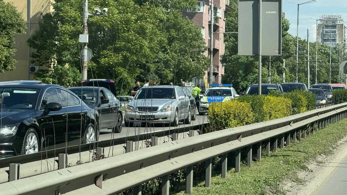 Верижна катастрофа близо до Орлов мост задръсти „Цариградско шосе“