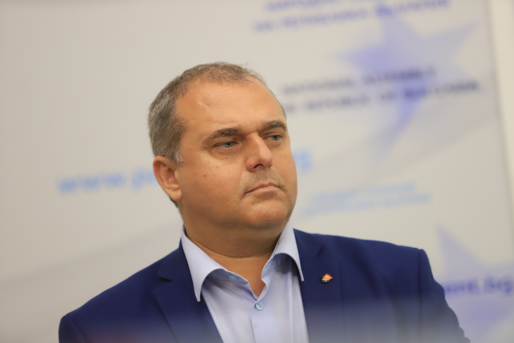 Искрен Веселинов призова служебния кабинет да заработи