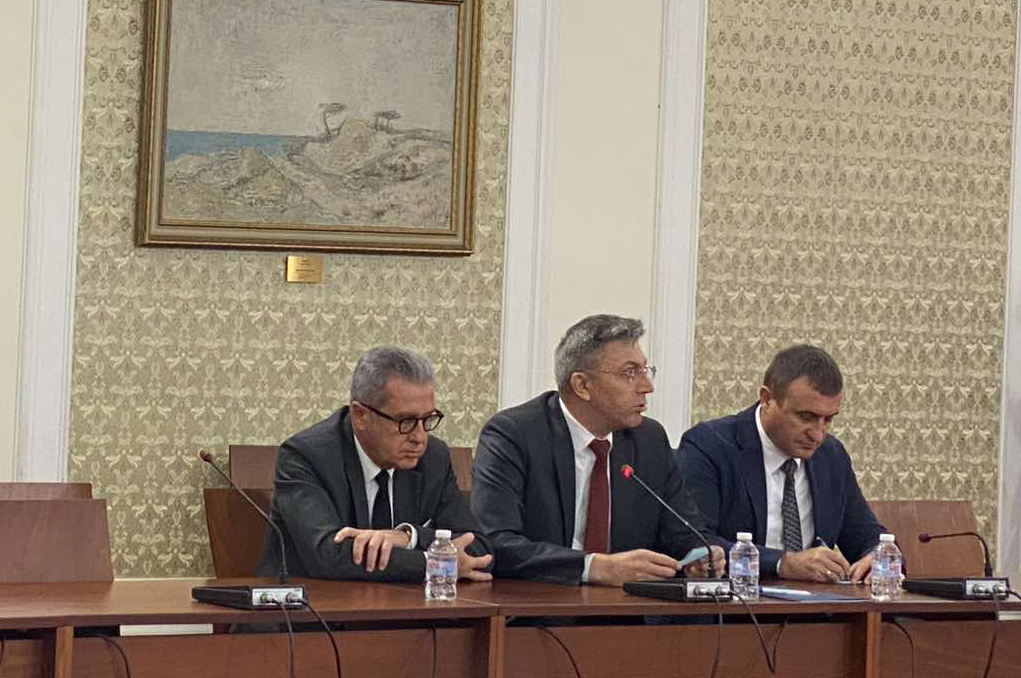 Проф. Габровски към ДПС: При предсрочни избори ще изгубим парите по ПВУ