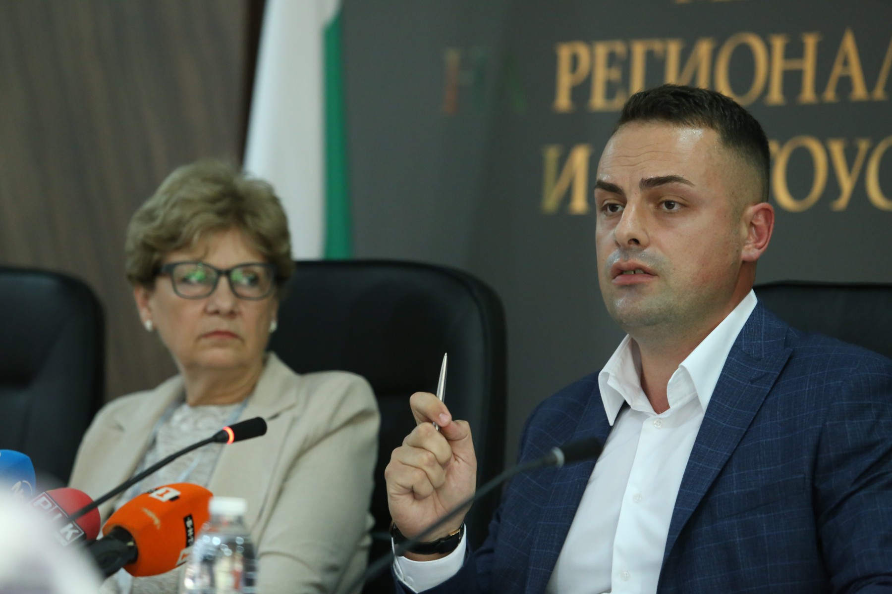 Комитова кани на среща фирми и кметове, засегнати от писмото на Апостол Минчев