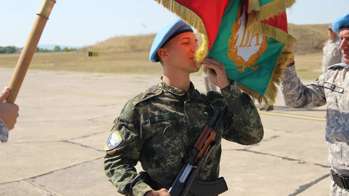 Влизат в сила новите заплати в Българската армия
