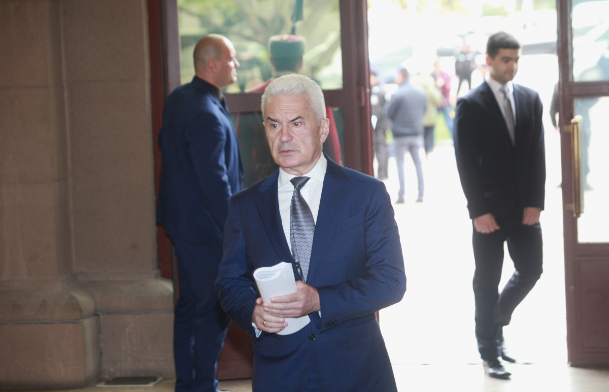 Обвиниха Сидеров за 2 престъпления, определиха му гаранция от 50 000 лв.
