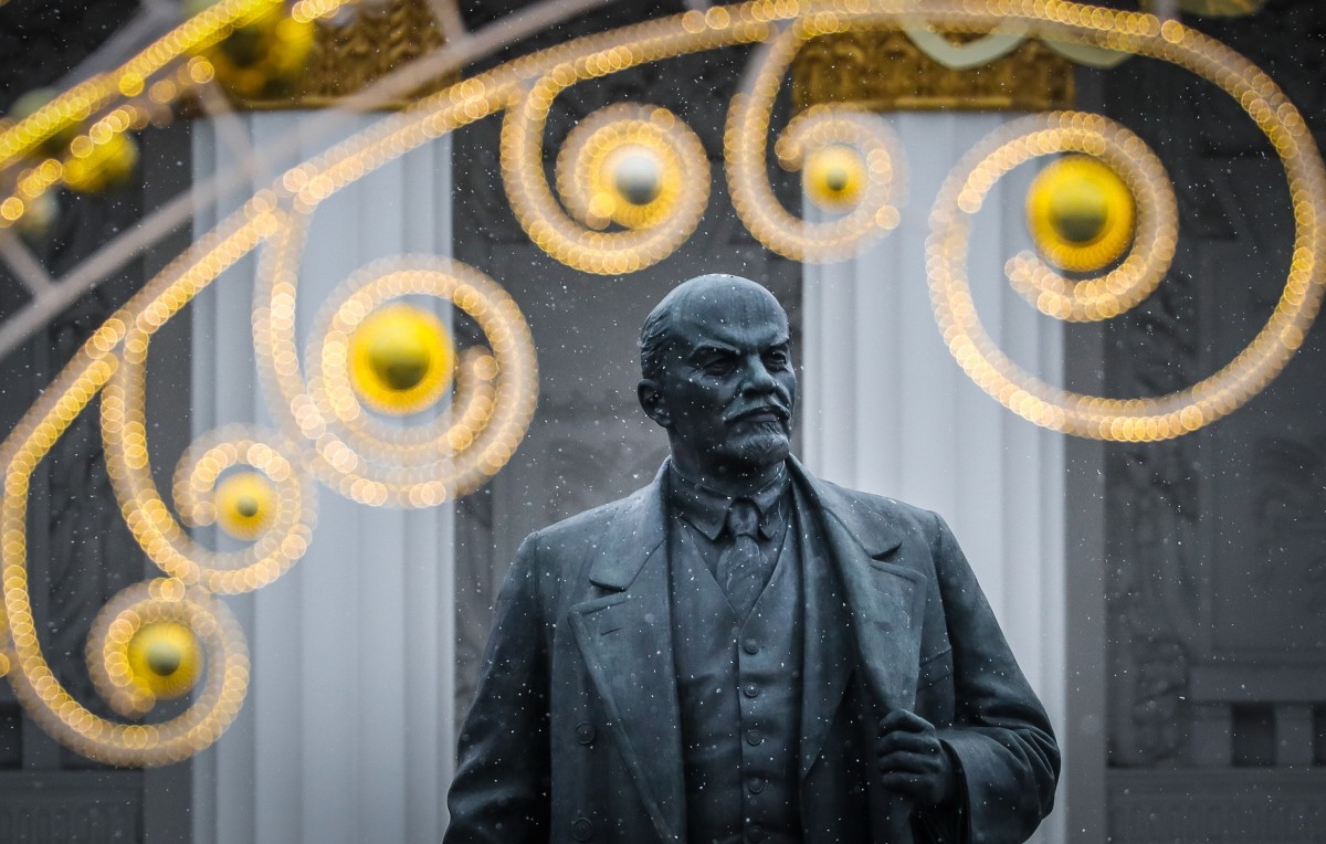 Все още няма решение за погребението на Ленин