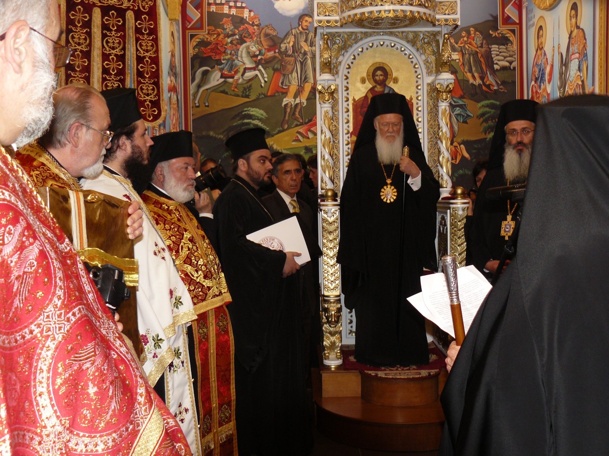 Вселенската патриаршия удължи ограничителните мерки поради коронавируса
