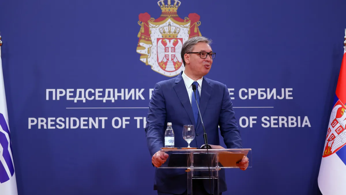 Вучич: Превъоръжавам тайно сръбската армия за защита от България, Косово, Хърватия и Албания