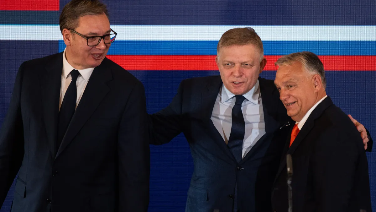 Вучич: Сърбия няма да се превърне в Албания, абсурд е да станем „гореща точка за мигранти“