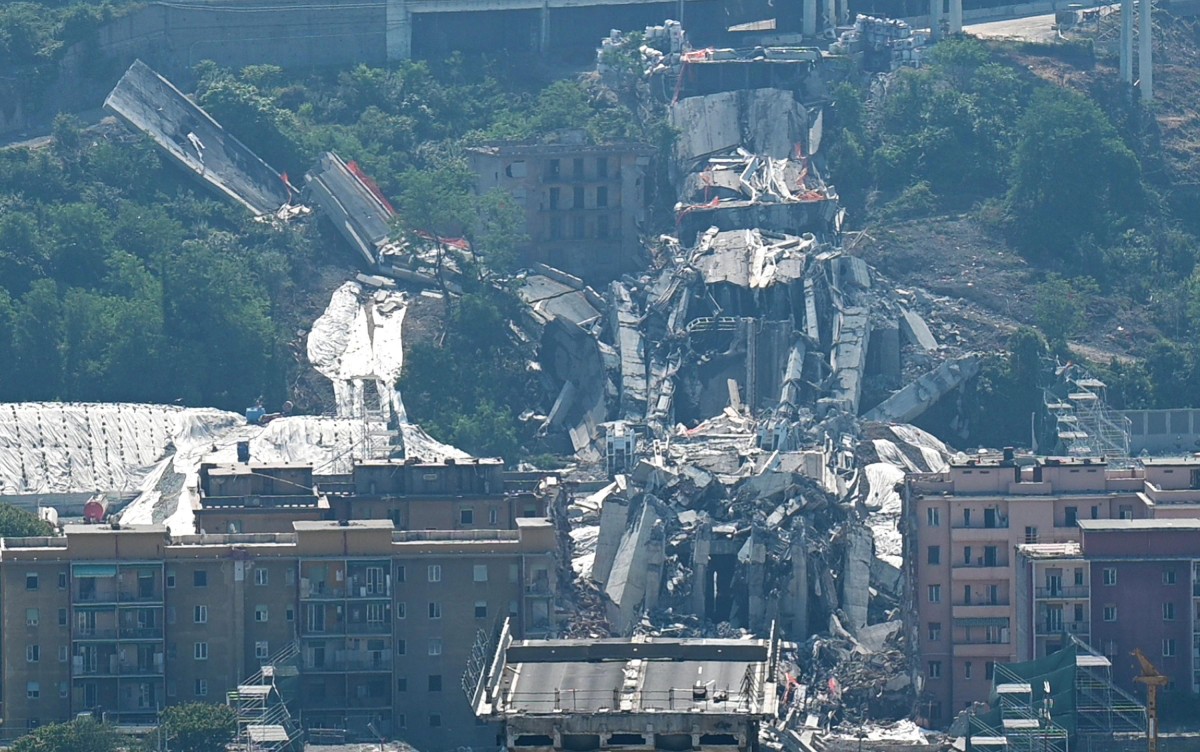 Взривиха моста „Моранди” в Генуа