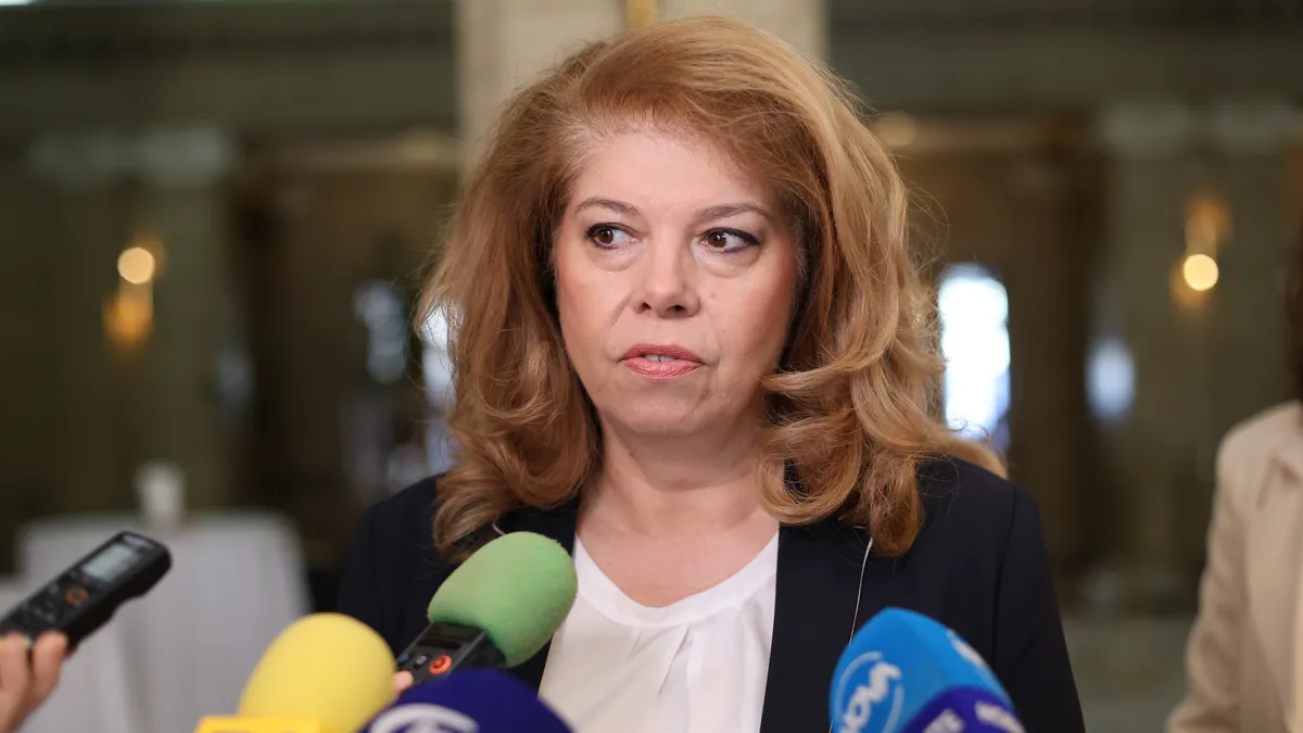 Йотова за Николай Ненчев: Грубо нарушение на духа на Конституцията
