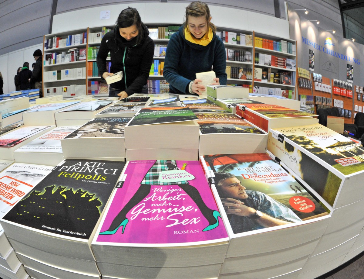 За Коледа виенчани подаряват книги