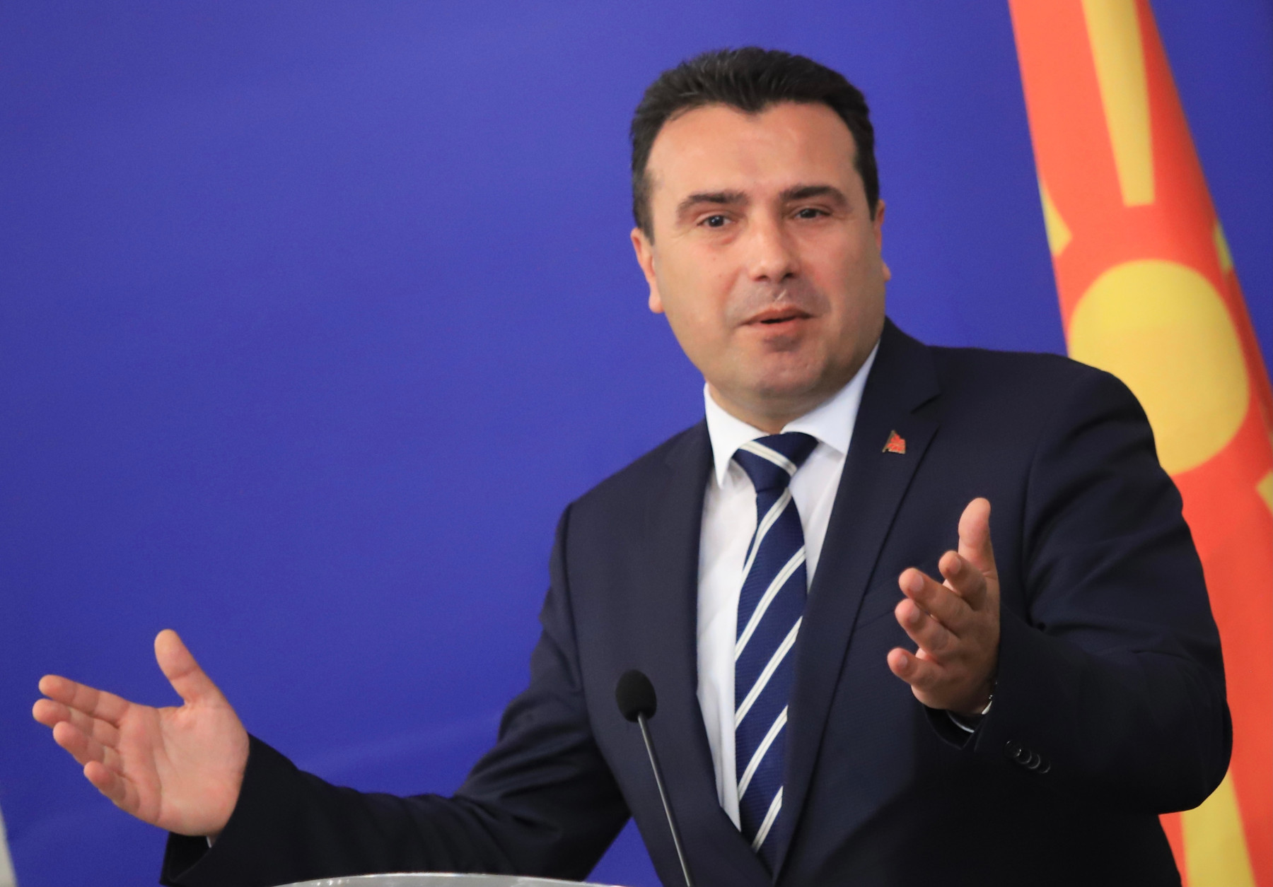 Заев: Проверяваме автентичността на португалското изявление за спора с България