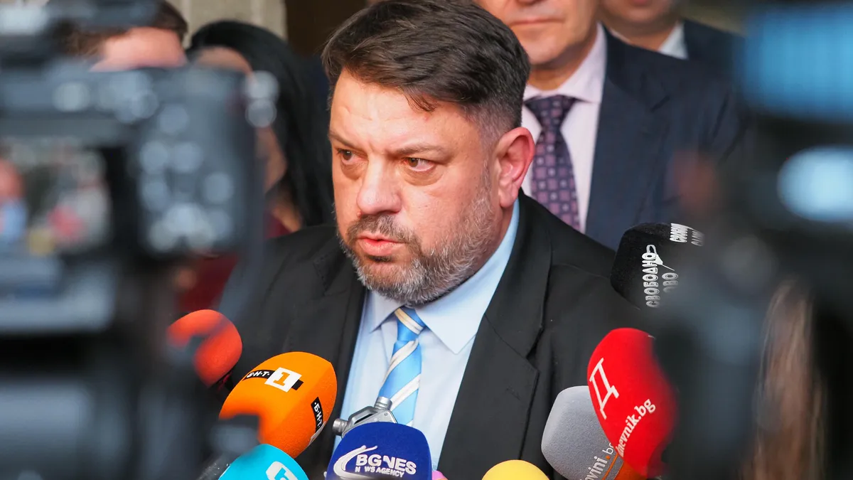 Зафиров: Очакваме подкрепата и на ГЕРБ, и на ПП-ДБ за Наталия Киселова    