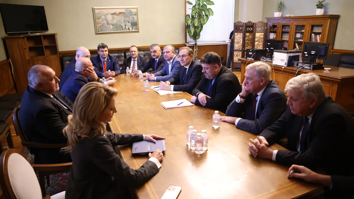 Зафиров след срещата с ГЕРБ: Не сме говорили за правителство, обсъдихме политики