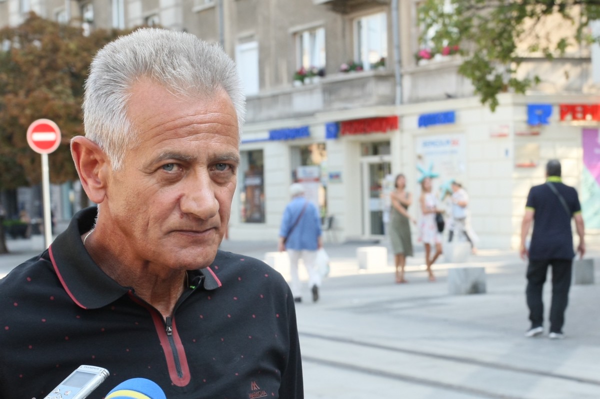 Започна подмяната на перките на „Графа“ с чугунени колчета