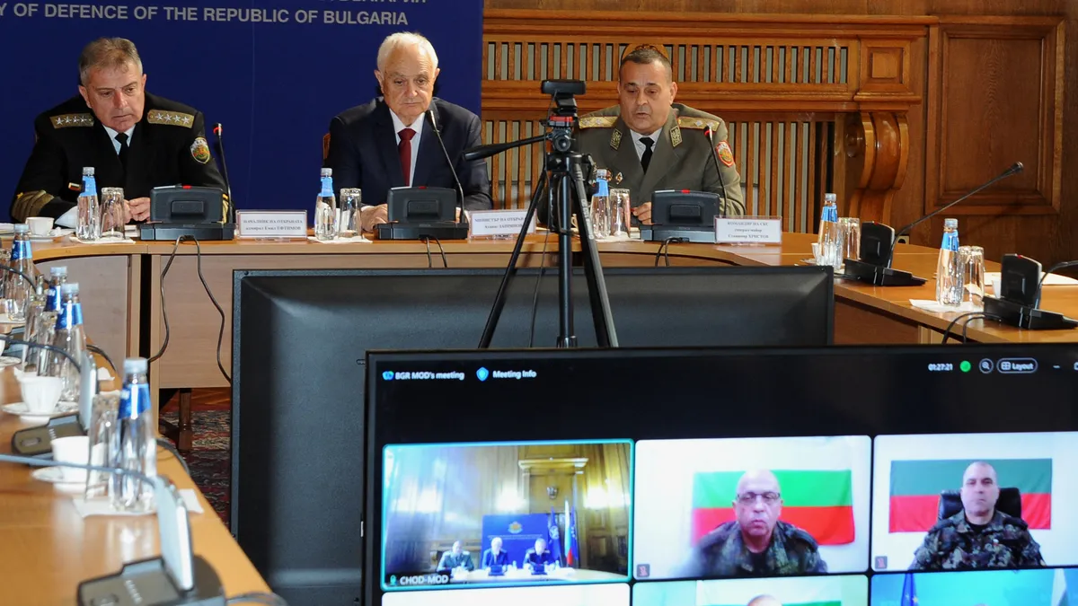 Запрянов към контингентите зад граница: Изпълнявате войнския си дълг с решимост и утвърждавате авторитета на армията 