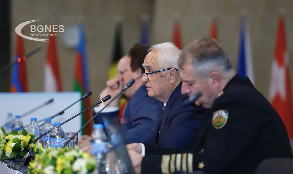 Запрянов: Руски военни кораби не са нарушавали териториалните води на България