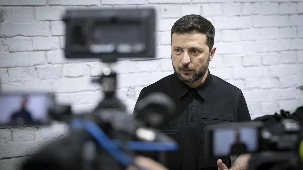 Зеленски: „Мирът“ на Путин ще даде възможност Русия да атакува отново Украйна