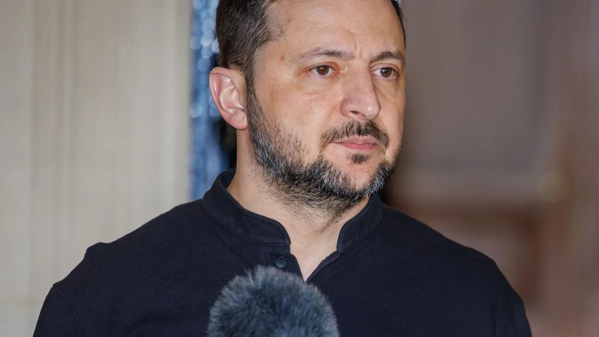 Зеленски обсъди с ОССЕ защитата на украинските деца и санкциите срещу сенчестия флот на Русия 