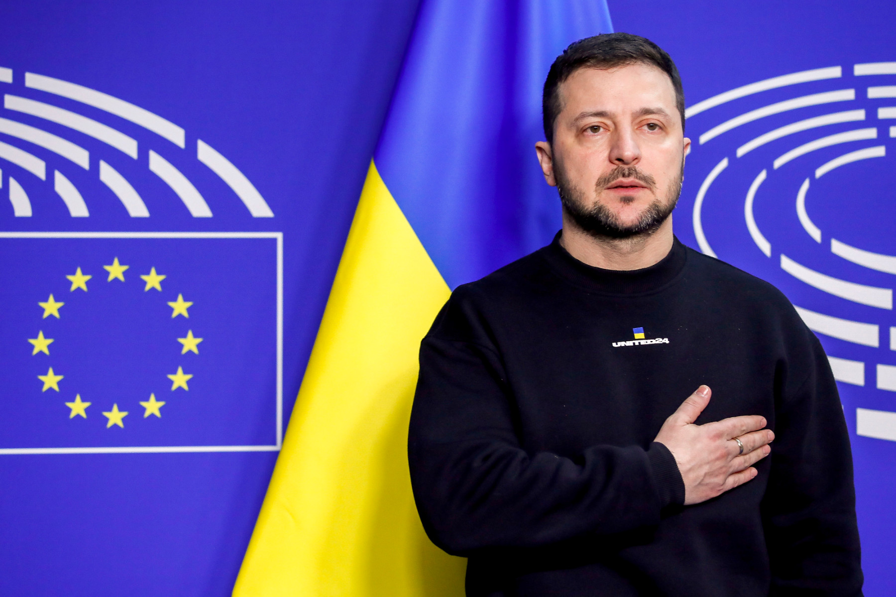 Зеленски: Това беше година на болка, страдание, вяра и единство