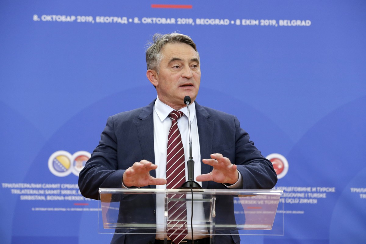 Желко Комшич: Сръбската стратегия е заплаха за мира на Балканите