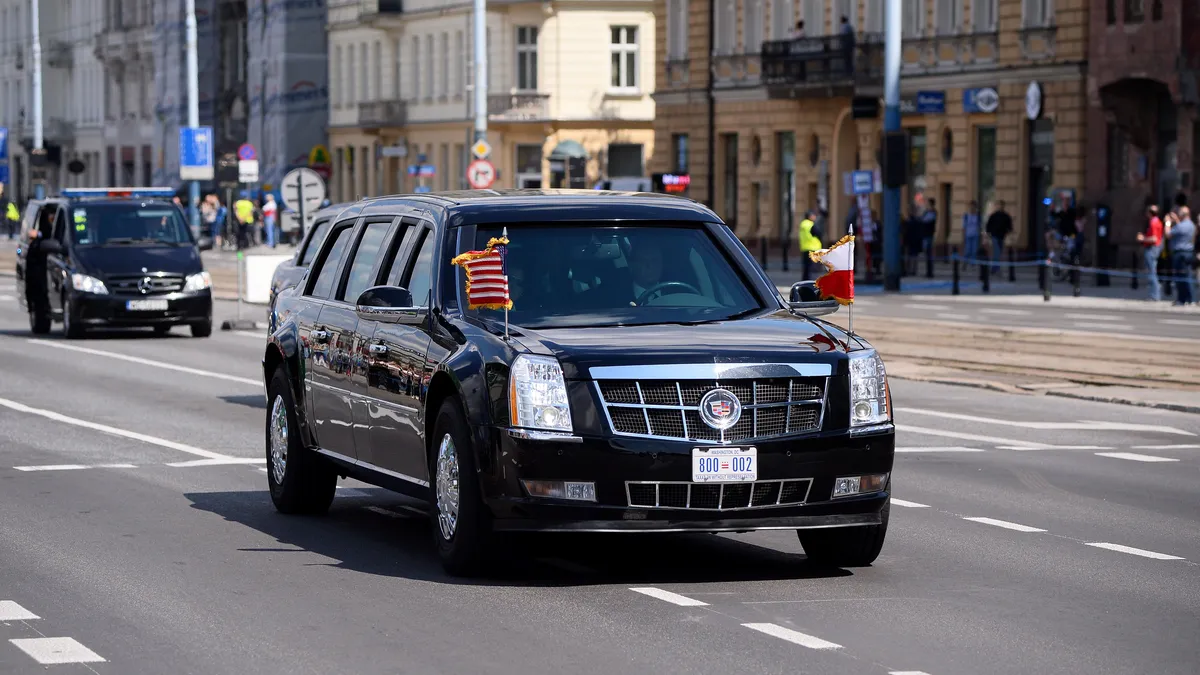 „Звярът“ на Тръмп: Брониран Cadillac за 1,5 млн. долара